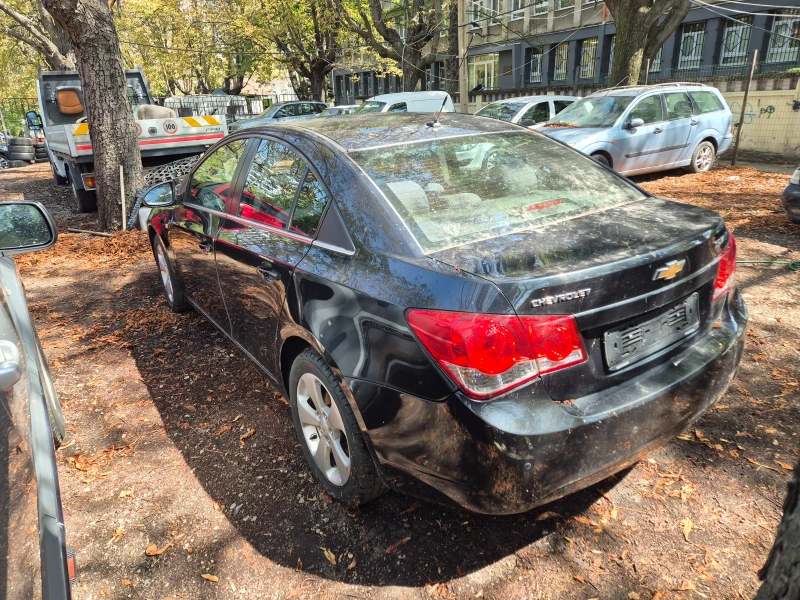 Chevrolet Cruze 2.0 CRDI 163k.с , снимка 4 - Автомобили и джипове - 52621894