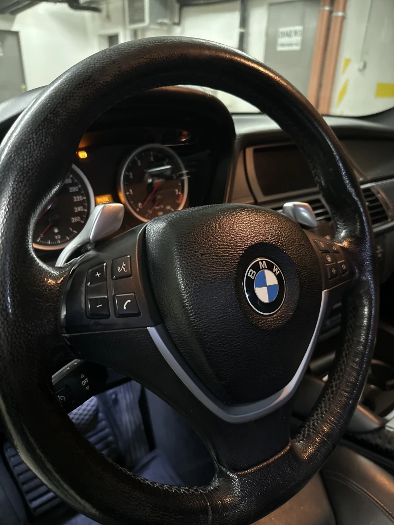 BMW X6, снимка 14 - Автомобили и джипове - 48218053