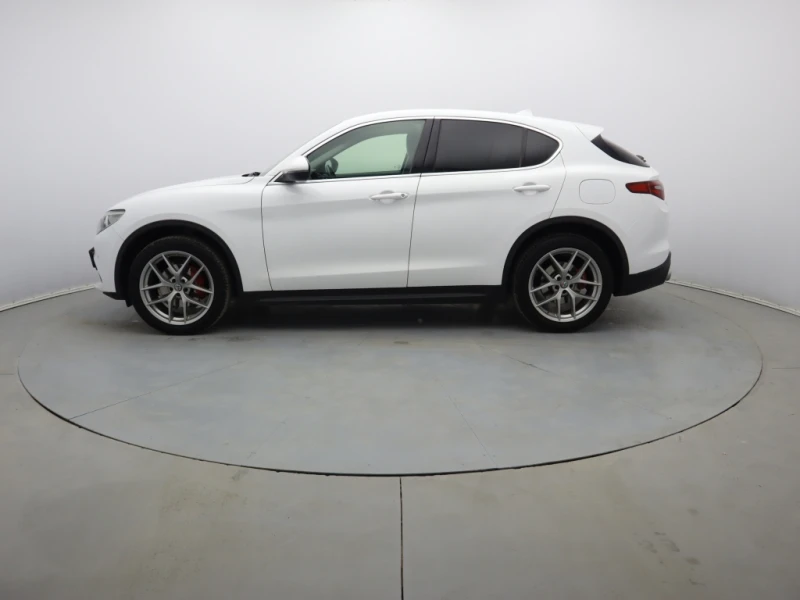 Alfa Romeo Stelvio, снимка 4 - Автомобили и джипове - 51193216