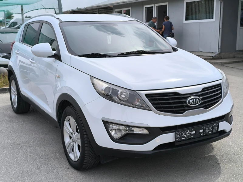 Kia Sportage 1.6 GDI, снимка 3 - Автомобили и джипове - 53105536