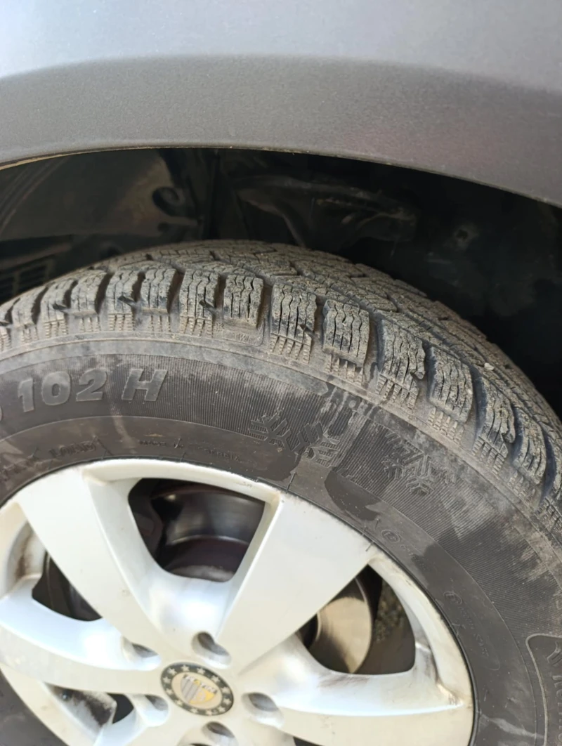 Hyundai Tucson, снимка 16 - Автомобили и джипове - 53202585