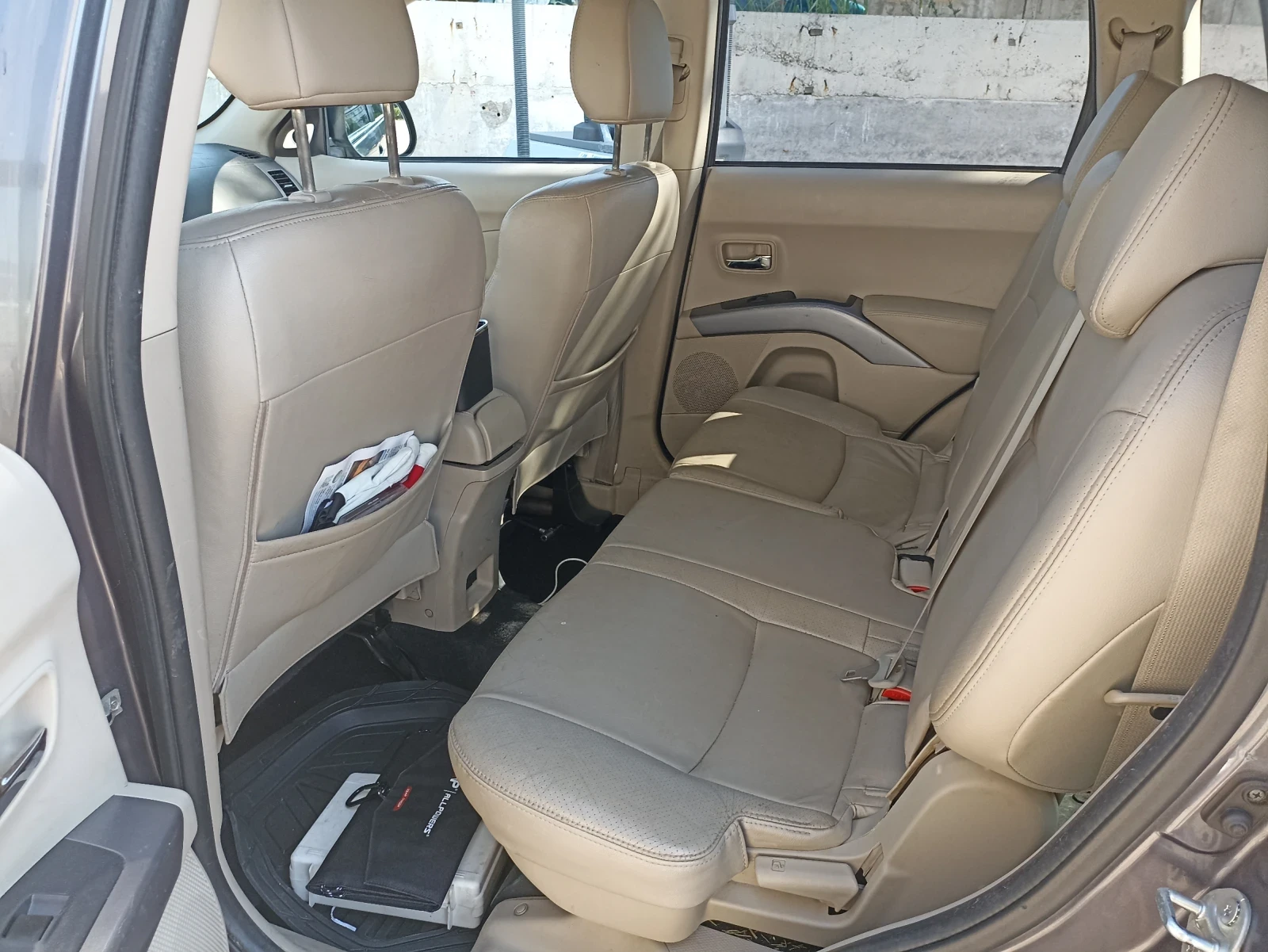 Mitsubishi Outlander 2.2DiD - изображение 4