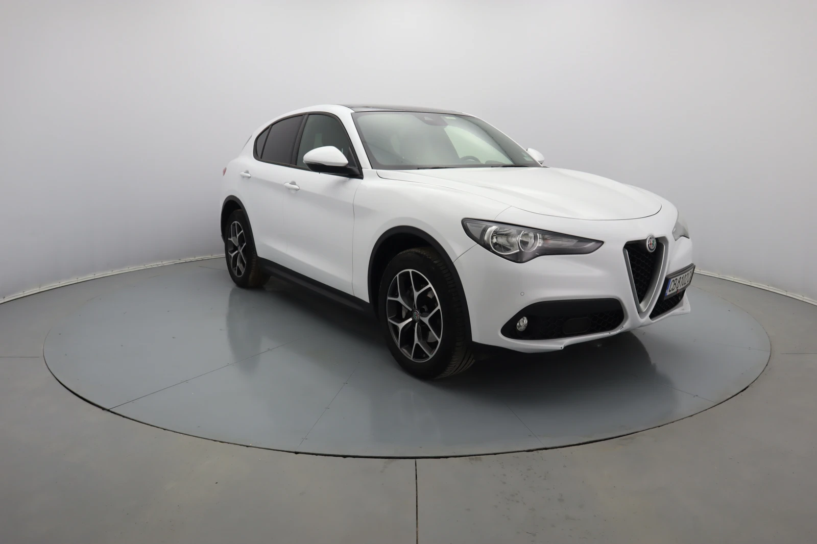 Alfa Romeo Stelvio  - изображение 3