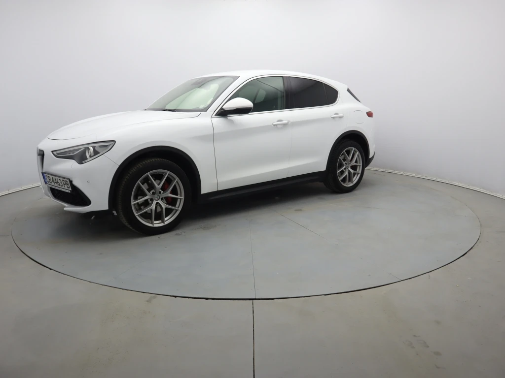 Alfa Romeo Stelvio  - изображение 4