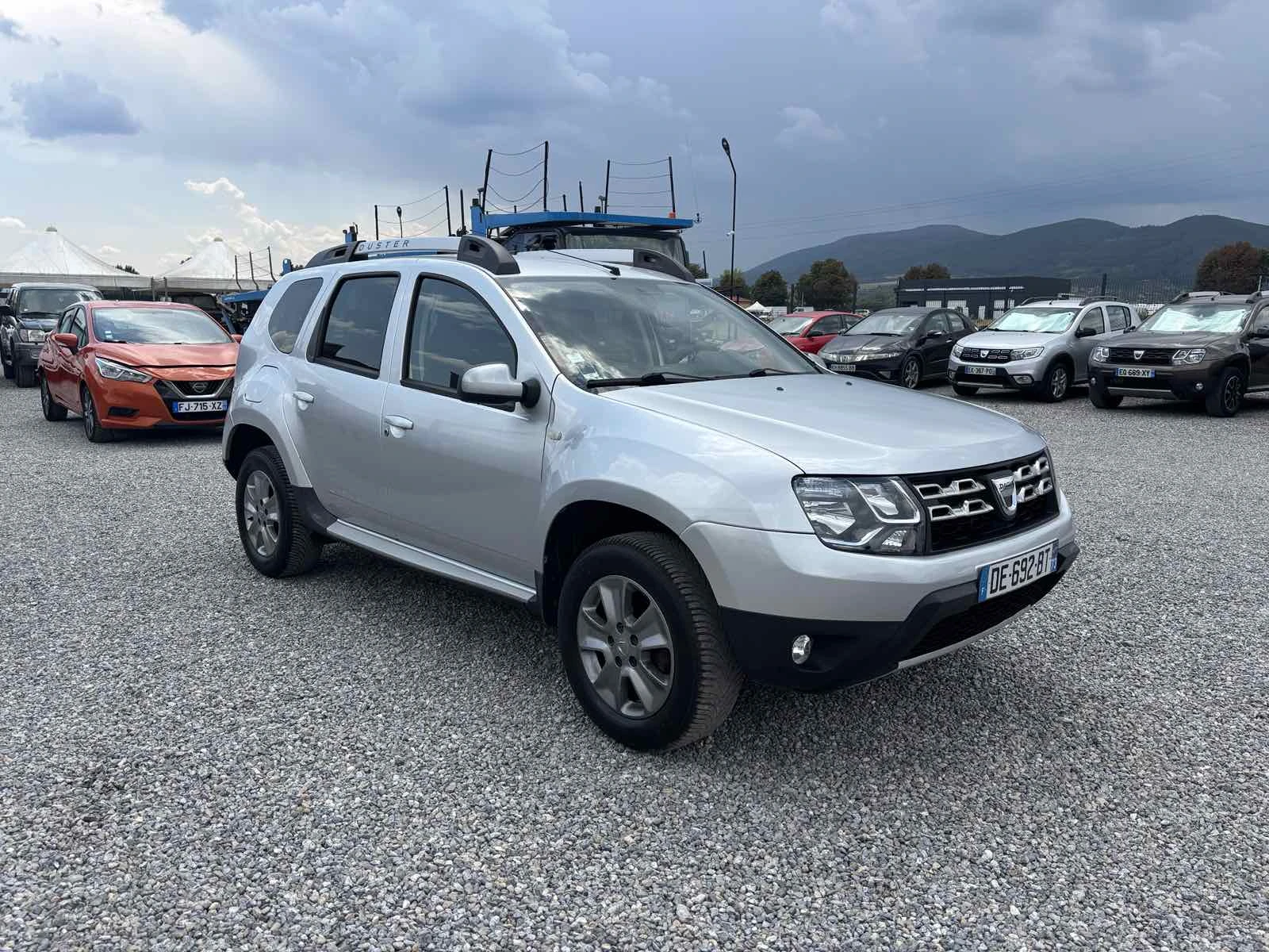 Dacia Duster 1.5 , Нов Внос, 4x4 - изображение 4