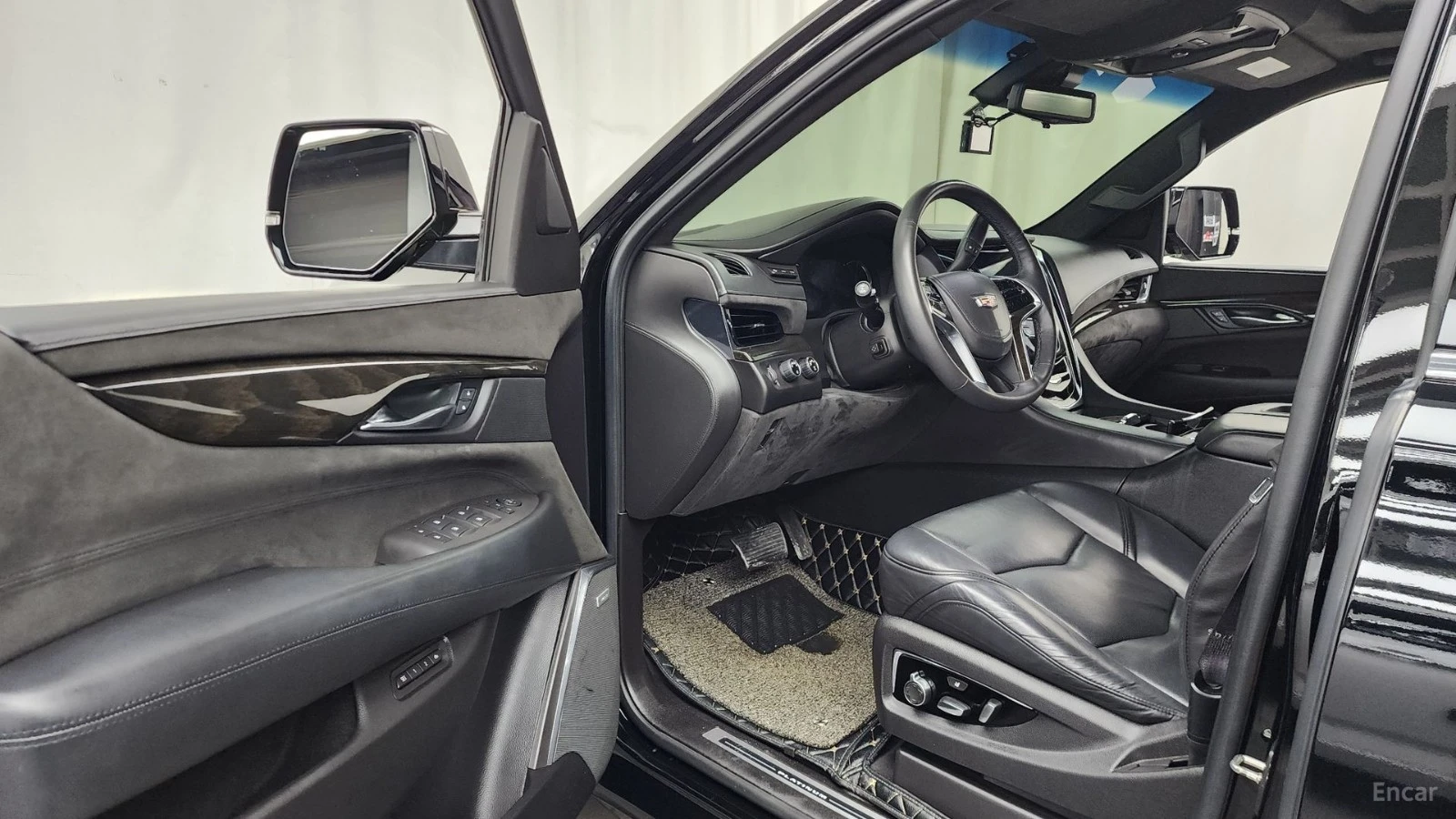 Cadillac Escalade 6.2 ESV* HUD* 360* МАСАЖИ* МОНИТОРИ, снимка 7 - Автомобили и джипове - 55436361
