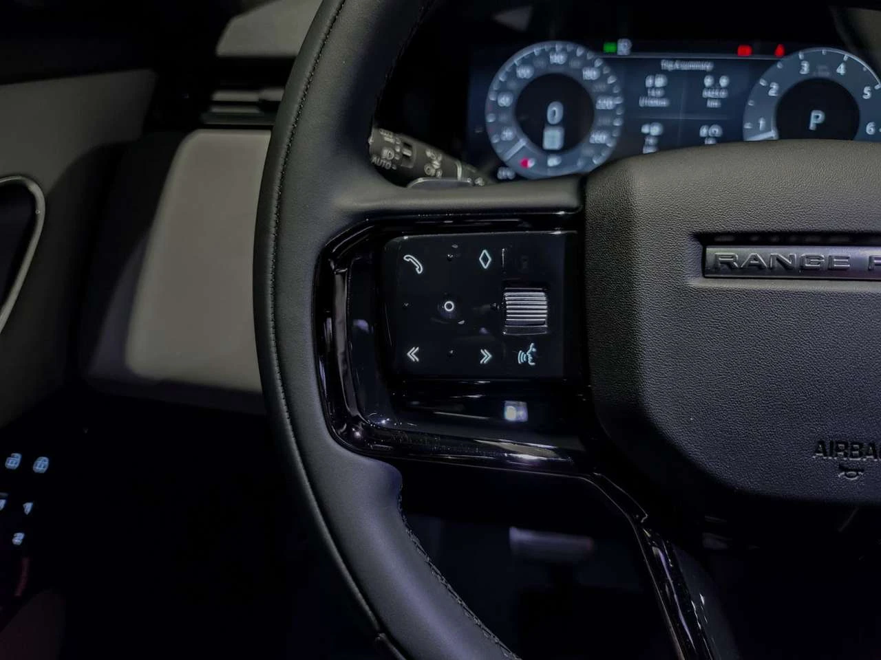 Land Rover Range Rover Velar 3.0L 6 Cyl | Black Exterior Pkg | 3D Surround Came | Mobile.bg � ����������� 15