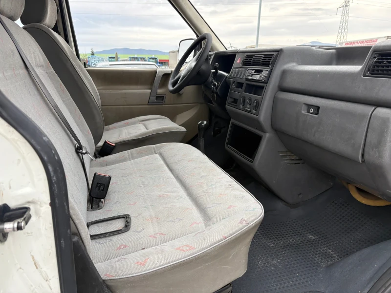 VW Transporter T-4  2, 5 TDI, снимка 8 - Бусове и автобуси - 52682514