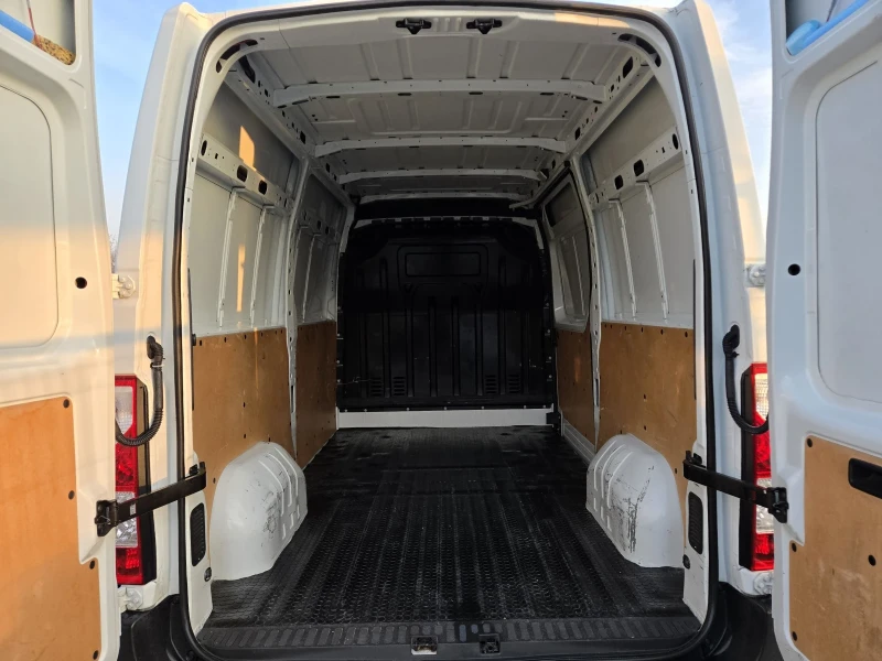 Nissan NV400 2.3DCI-131кс= 6ск= 188.000км= КЛИМАТИК= ПЕРФЕКТЕН, снимка 9 - Бусове и автобуси - 52829583