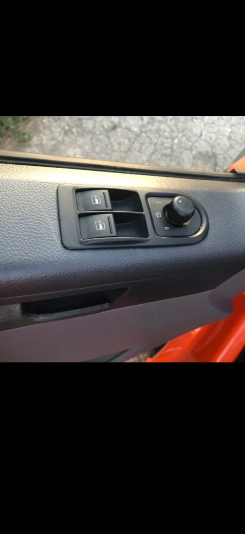 VW Transporter 1.9 TDI 86k.c, снимка 4 - Бусове и автобуси - 53595999