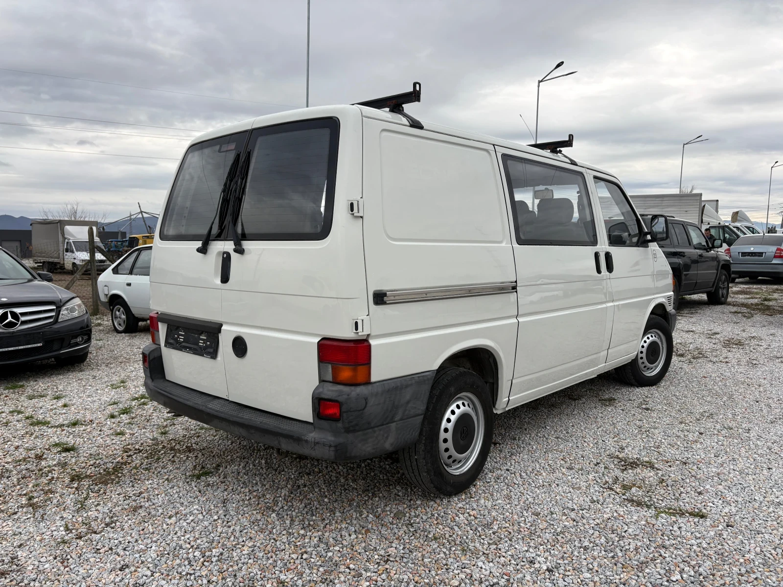 VW Transporter T-4  2, 5 TDI - изображение 4
