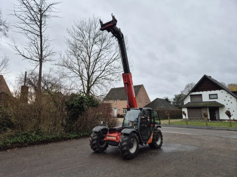 Телескопичен товарач Manitou MLT 627 Turbo