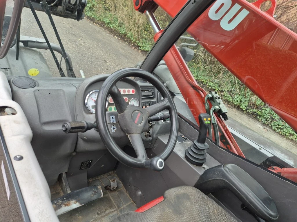 Телескопичен товарач Manitou MLT 627 Turbo - изображение 7