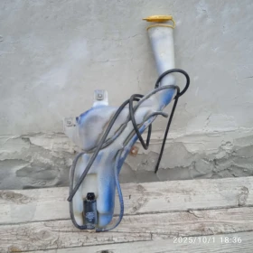 Казанче за чистачки Фиеста lll, снимка 1