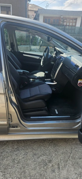 Mercedes-Benz B 180, снимка 6