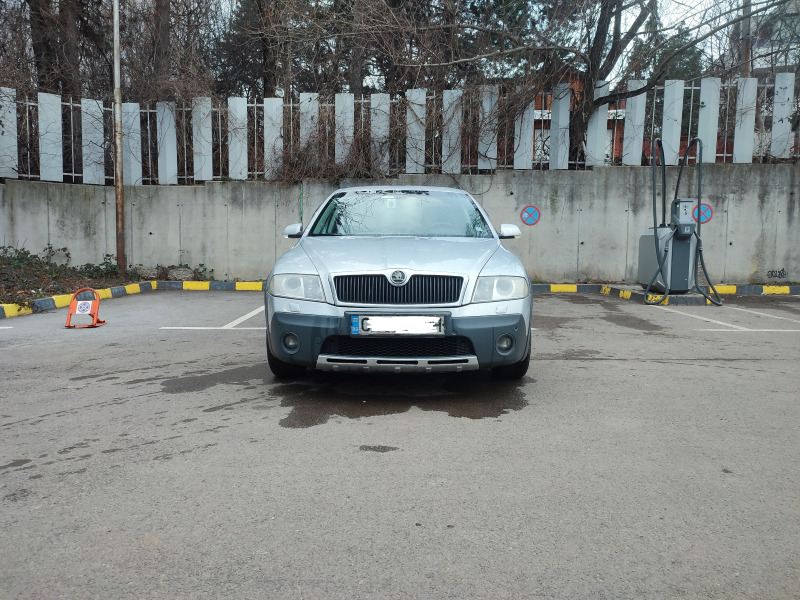 Skoda Octavia Scout, снимка 1 - Автомобили и джипове - 44768716
