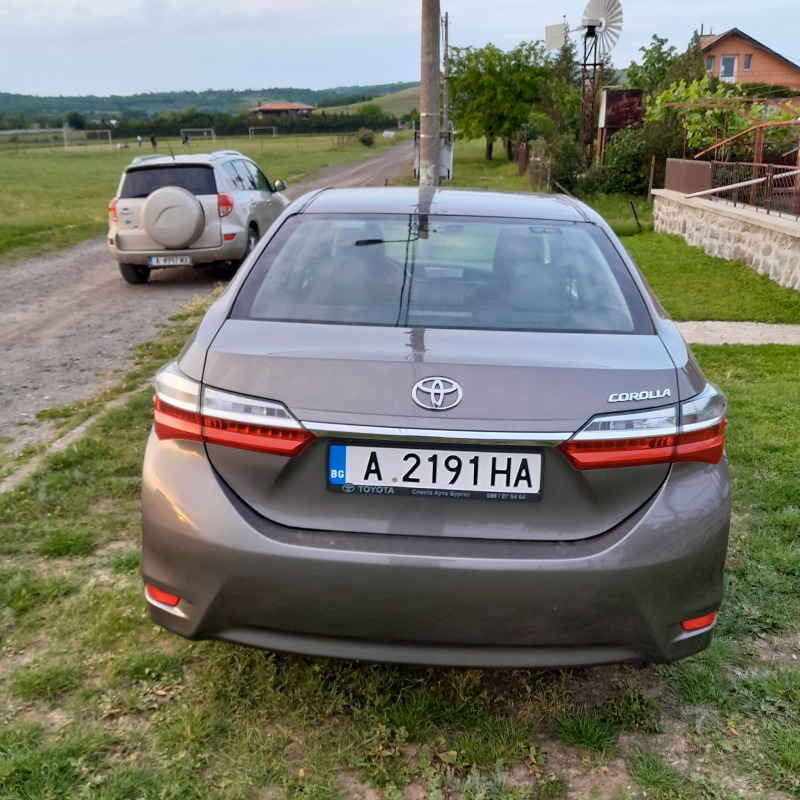 Toyota Corolla, снимка 6 - Автомобили и джипове - 46244376