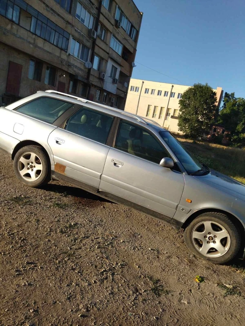 Audi A6 2.5 TDI, снимка 4 - Автомобили и джипове - 47178200