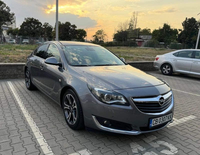 Opel Insignia 2.0 CDTI 170PS, снимка 4 - Автомобили и джипове - 47317845