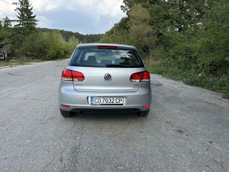 VW Golf 1.6 TDI BlueMotion, снимка 4 - Автомобили и джипове - 47322908