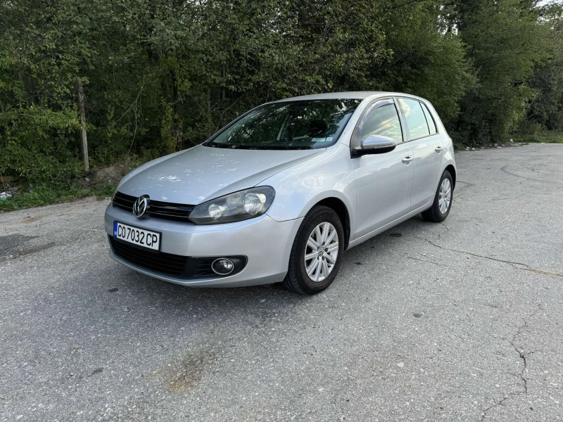 VW Golf 1.6 TDI BlueMotion, снимка 1 - Автомобили и джипове - 47322908