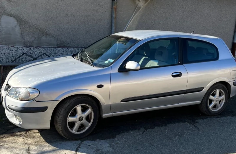 Nissan Almera, снимка 1 - Автомобили и джипове - 48549612