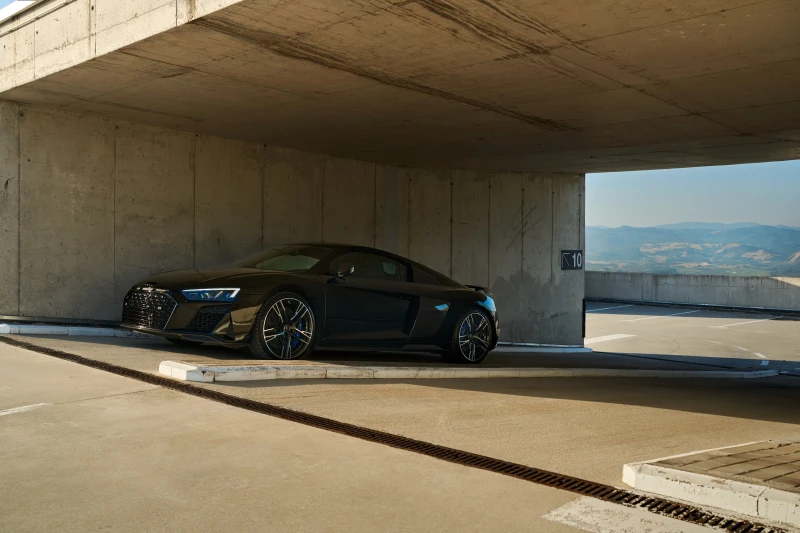 Audi R8 PERFORMANCE, снимка 2 - Автомобили и джипове - 52065835