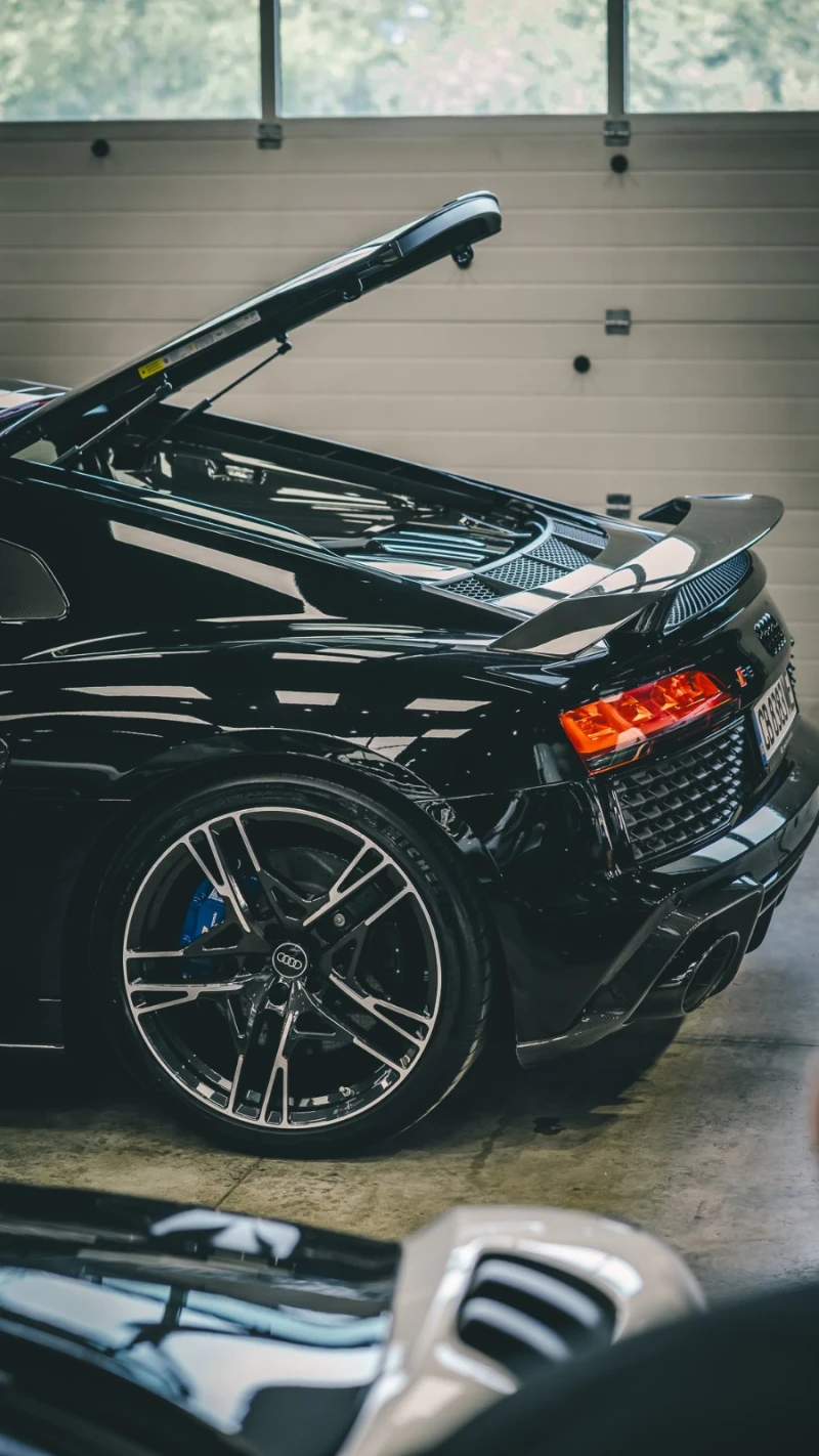 Audi R8 PERFORMANCE, снимка 8 - Автомобили и джипове - 52065835