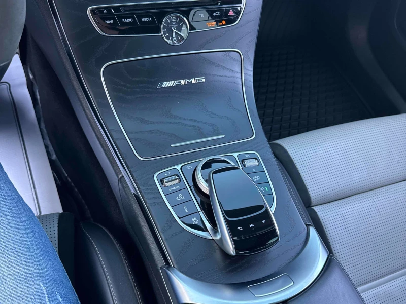 Mercedes-Benz C 63 AMG S * * CARFAX * * АВТО КРЕДИТ * * , снимка 10 - Автомобили и джипове - 52708195