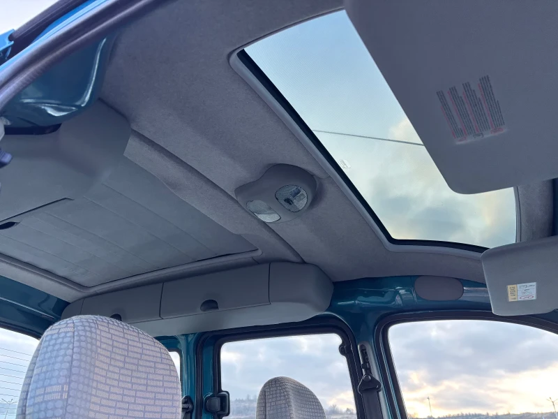 Renault Kangoo 1.6, снимка 12 - Автомобили и джипове - 52886686