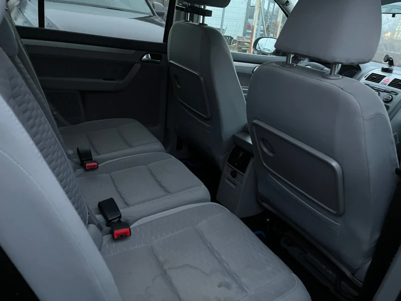 VW Touran 1.9TDI-105-FEIS-ITALIA, снимка 13 - Автомобили и джипове - 53002680