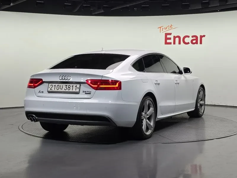 Audi A5 2.0 TDI Quattro, снимка 2 - Автомобили и джипове - 55013047