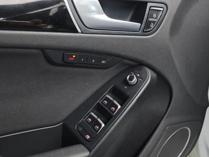 Audi A5 2.0 TDI Quattro, снимка 17 - Автомобили и джипове - 55013047