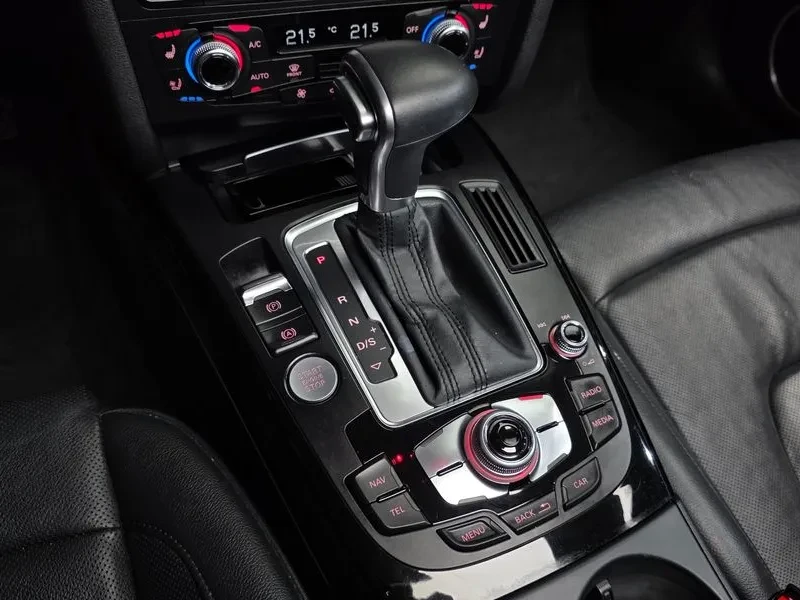 Audi A5 2.0 TDI Quattro, снимка 9 - Автомобили и джипове - 55013047