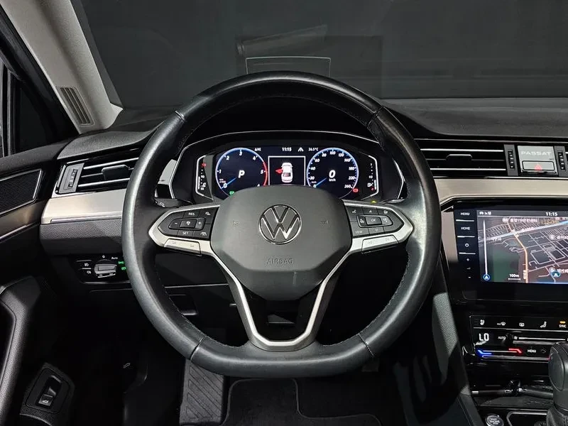 VW Passat 2.0 Tdi Prestige, снимка 13 - Автомобили и джипове - 55562266