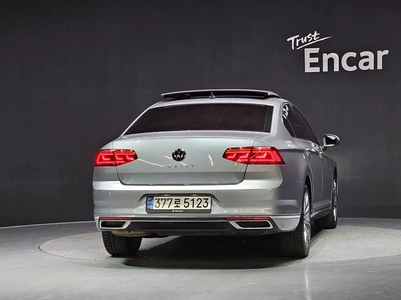 VW Passat 2.0 Tdi Prestige, снимка 4 - Автомобили и джипове - 55562266