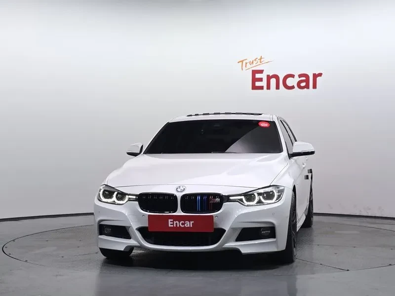 BMW 320 i - САМО 30% АВАНС, снимка 7 - Автомобили и джипове - 56304559