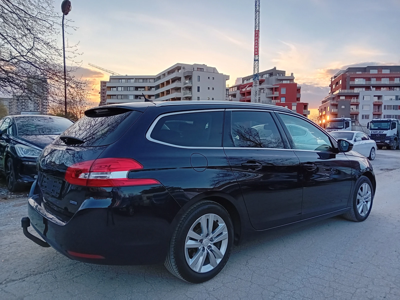 Peugeot 308 1.6HDI NAVI/KAMERA/PANORAMA EURO 6 - изображение 3