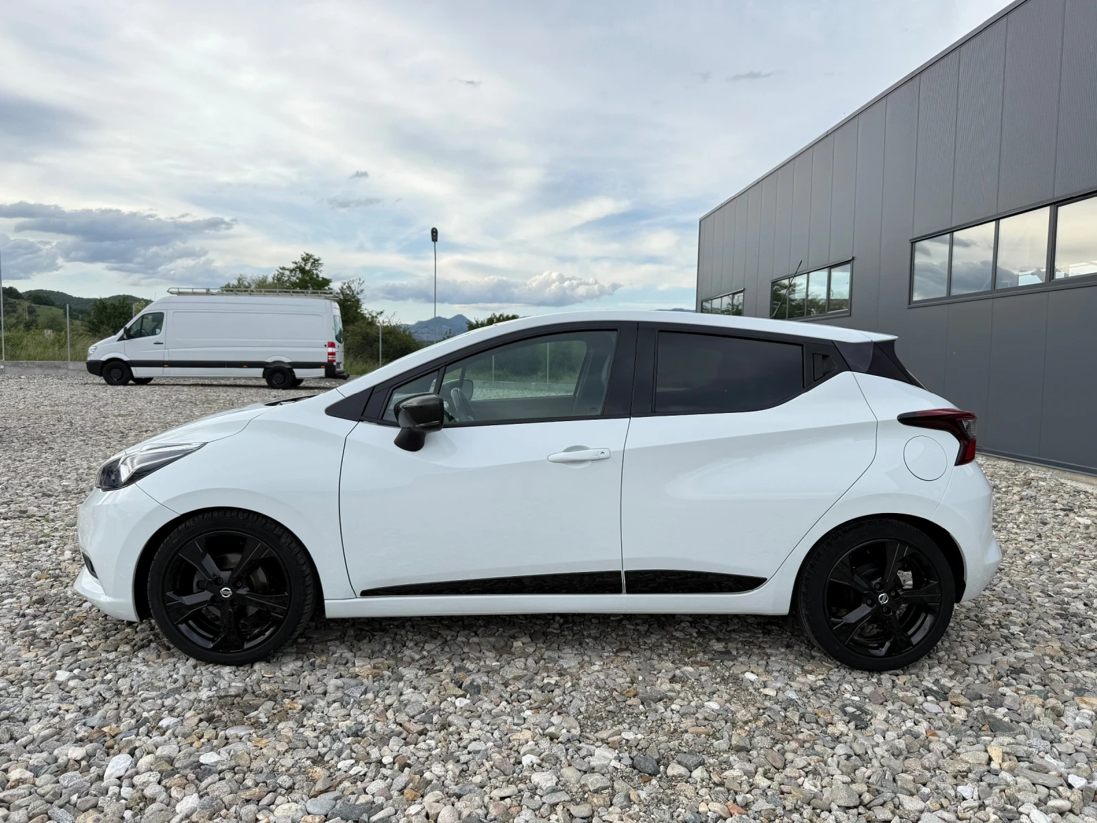 Nissan Micra 1.0i N-SPORT - изображение 3