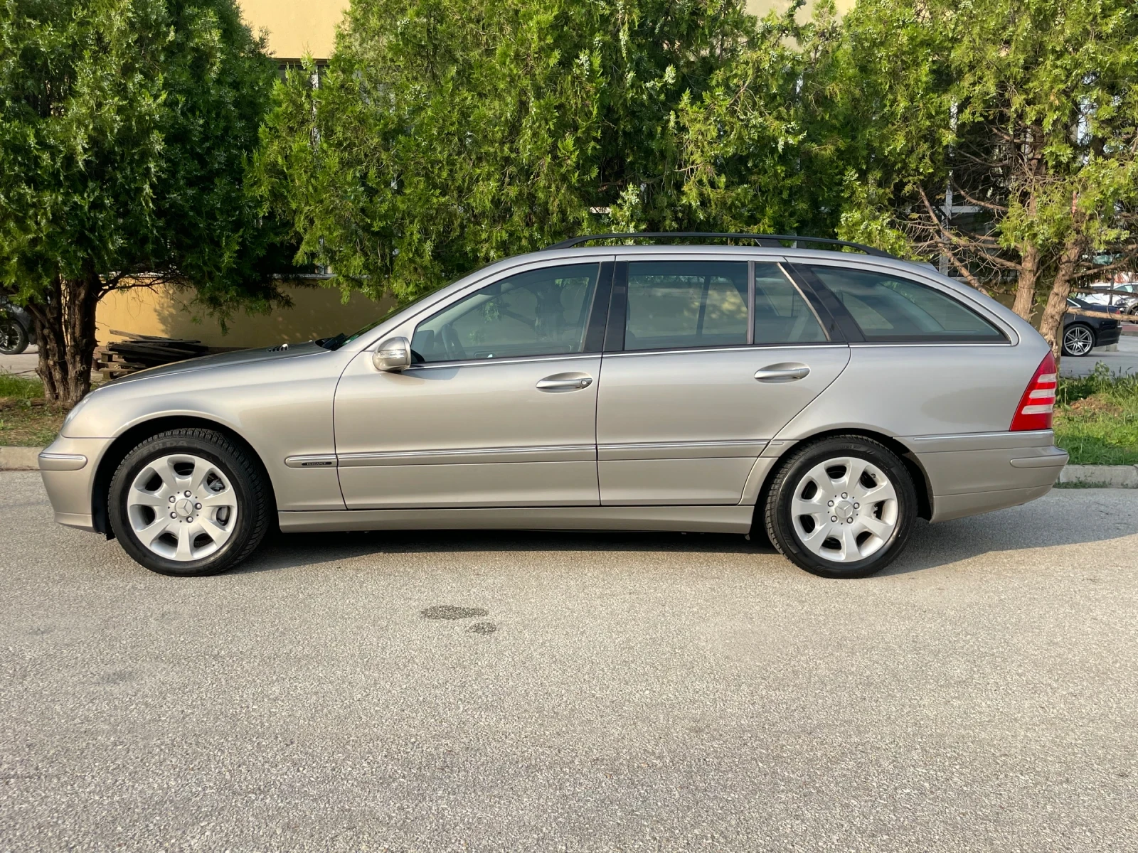 Mercedes-Benz C 180 143 к.с. FACE NAVI  PRINS  - изображение 2