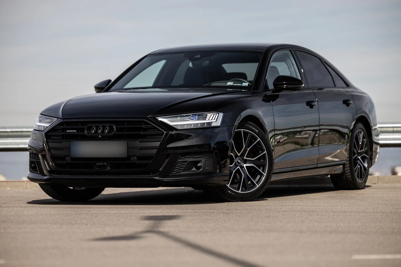 Audi A8 S-LINE С ГАРАНЦИЯ - изображение 2