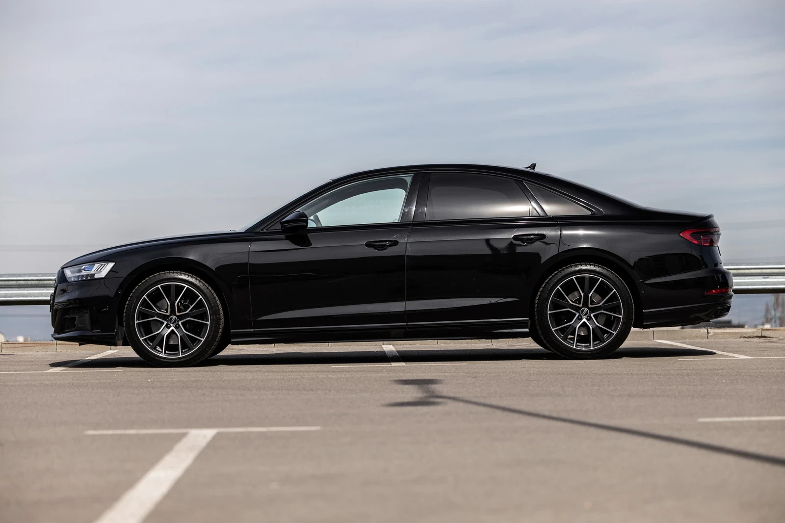 Audi A8 S-LINE С ГАРАНЦИЯ - изображение 3