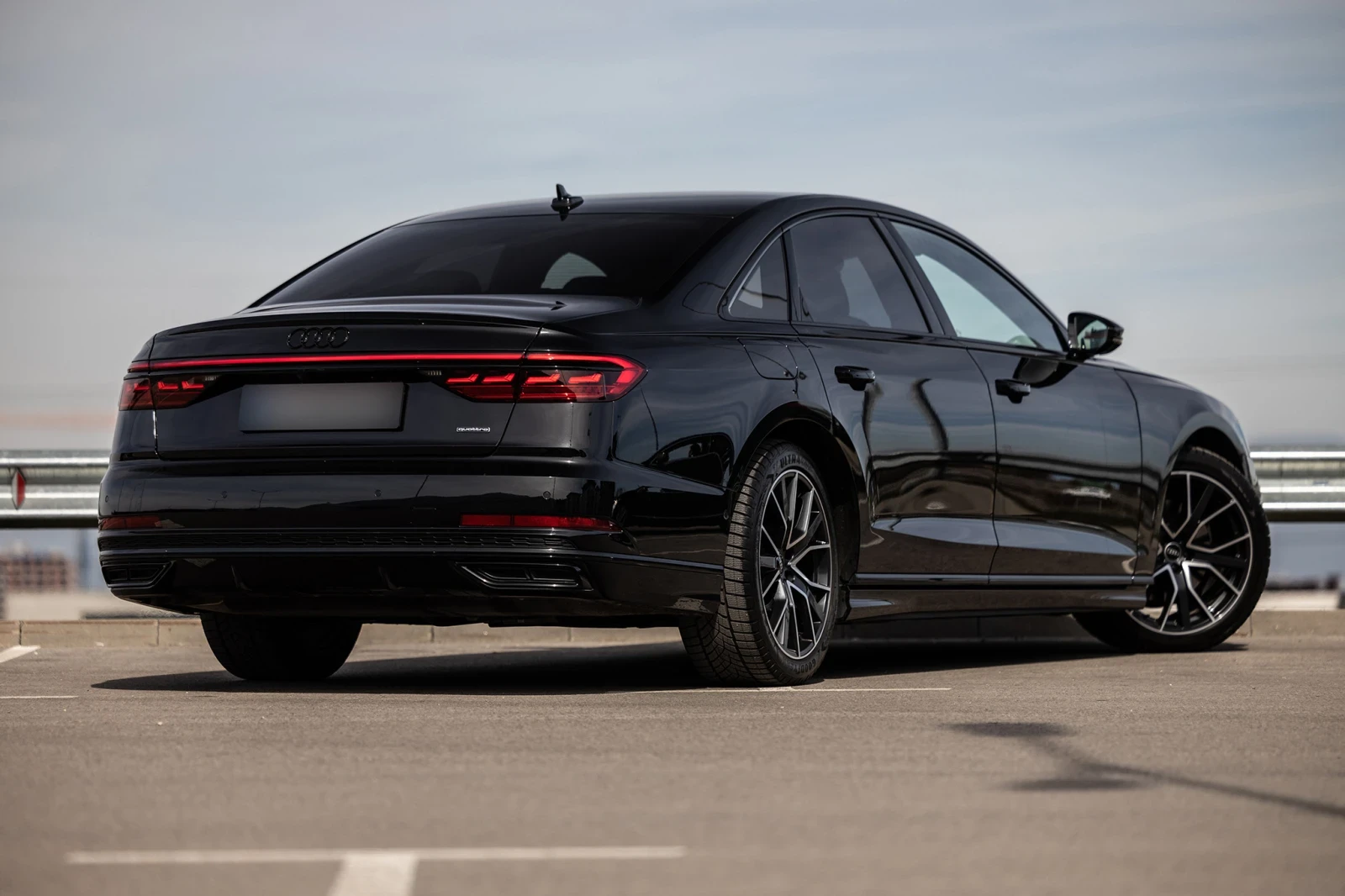 Audi A8 S-LINE С ГАРАНЦИЯ - изображение 6