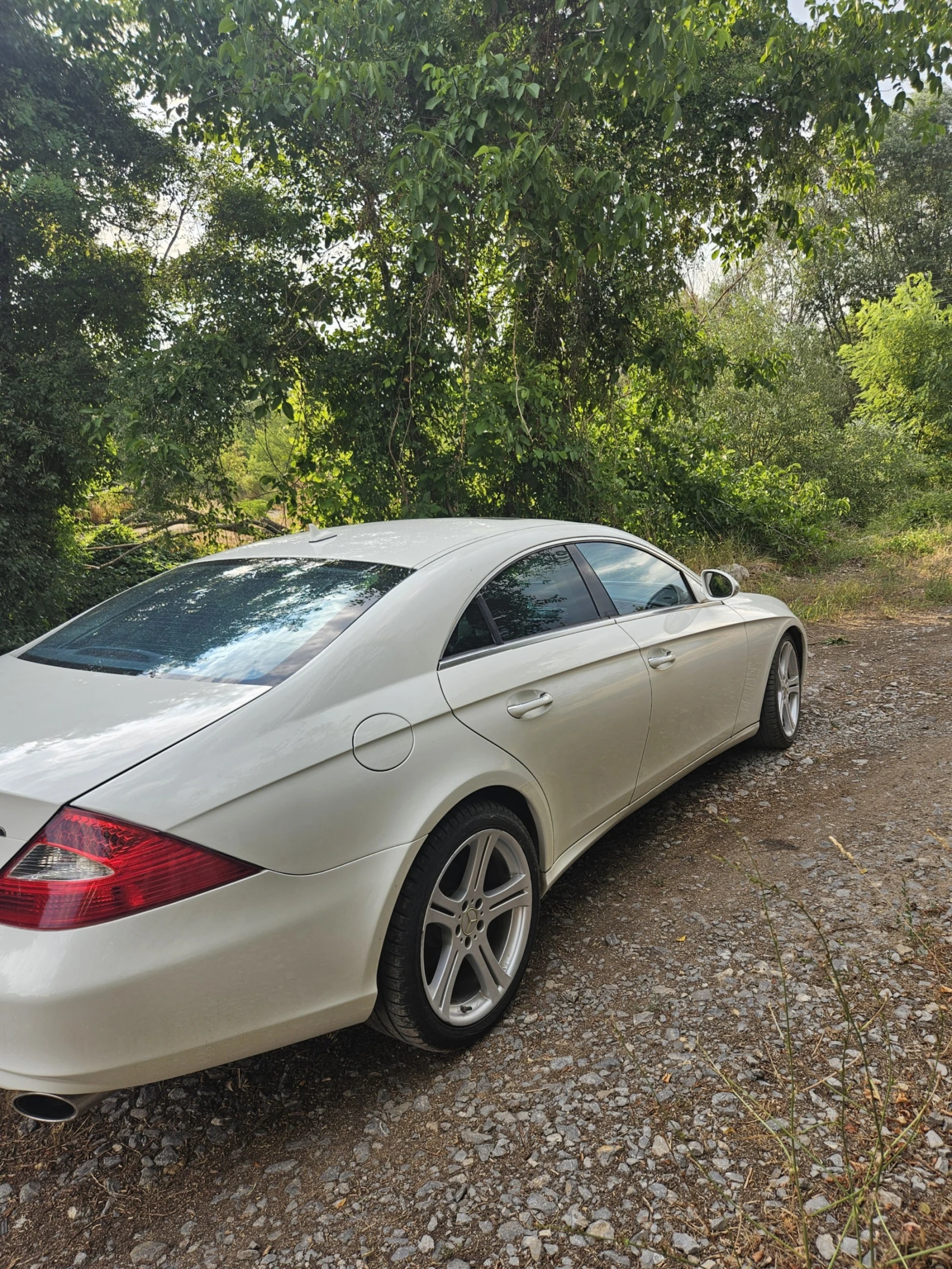 Mercedes-Benz CLS 550  - изображение 9