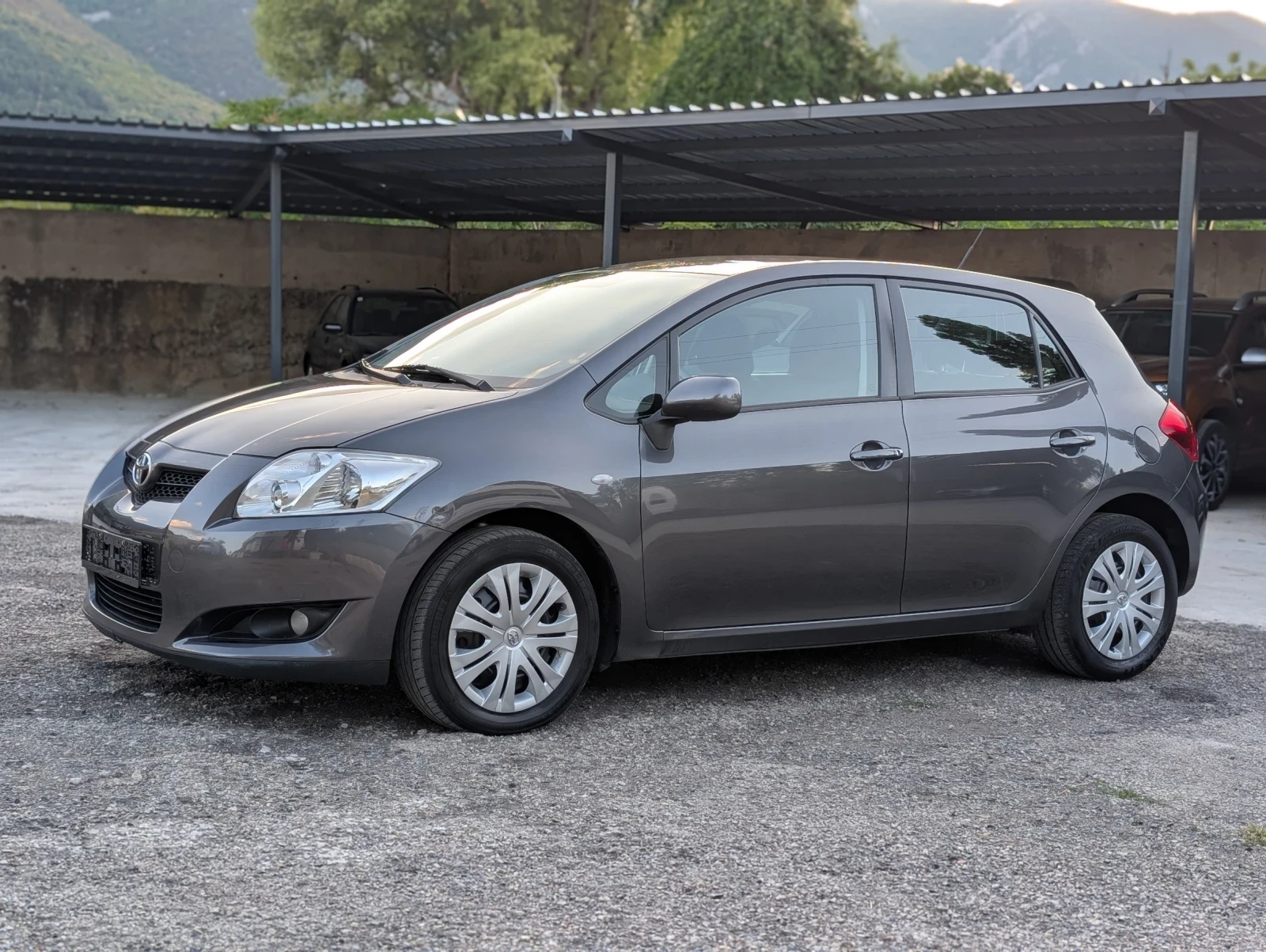 Toyota Auris 1.4 D4D - изображение 2