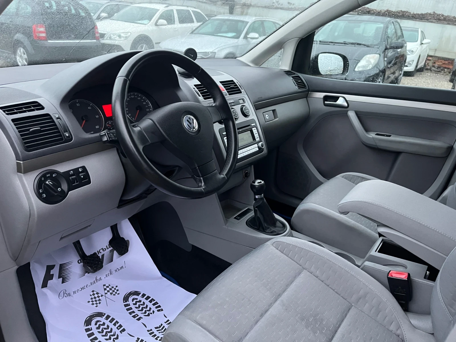 VW Touran 1.9TDI-105-FEIS-ITALIA - изображение 9