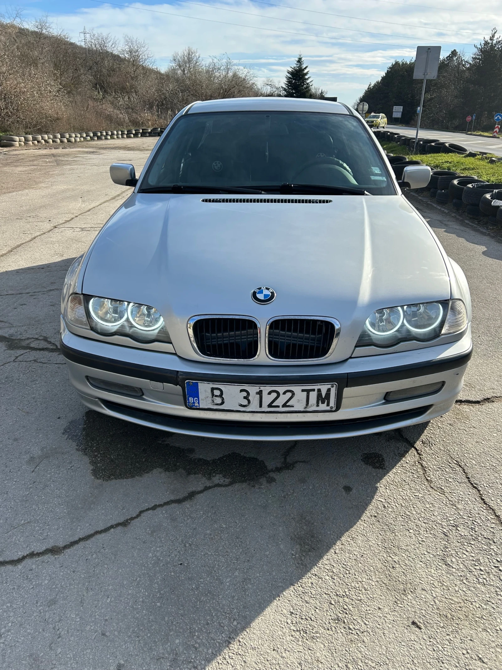BMW 320  - изображение 2
