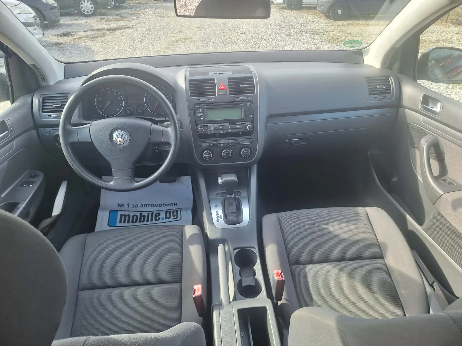 VW Golf 1.6i avtomat, снимка 8 - Автомобили и джипове - 53793715