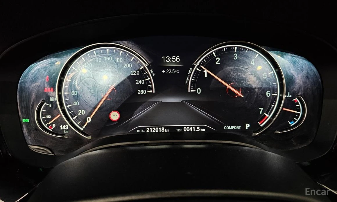 BMW 530 xDrive M Sport Plus* HEAD-UP* 360 CAM* ОБДУХВАНЕ* , снимка 10 - Автомобили и джипове - 53903498