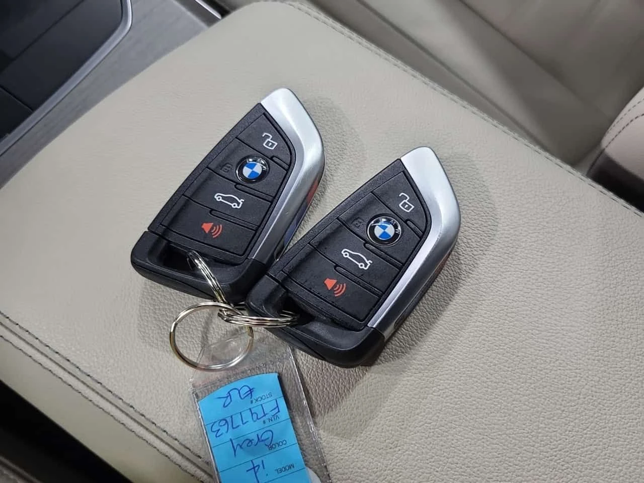 BMW i4 M50 XDRIVE/360/DISTRONIC/ЛАЗЕРИ/HARMAN KARDON, снимка 8 - Автомобили и джипове - 54060729